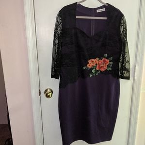 Plus Size Embroidered Floral Dress w Lace Detail
